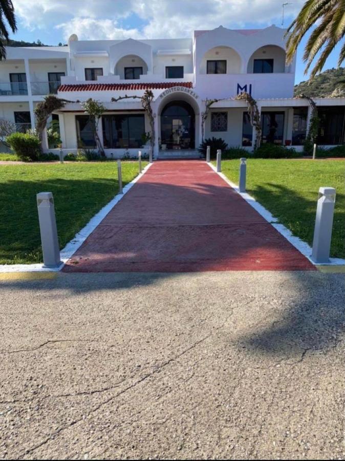 Mediterranean Hotel Карпатос Екстериор снимка